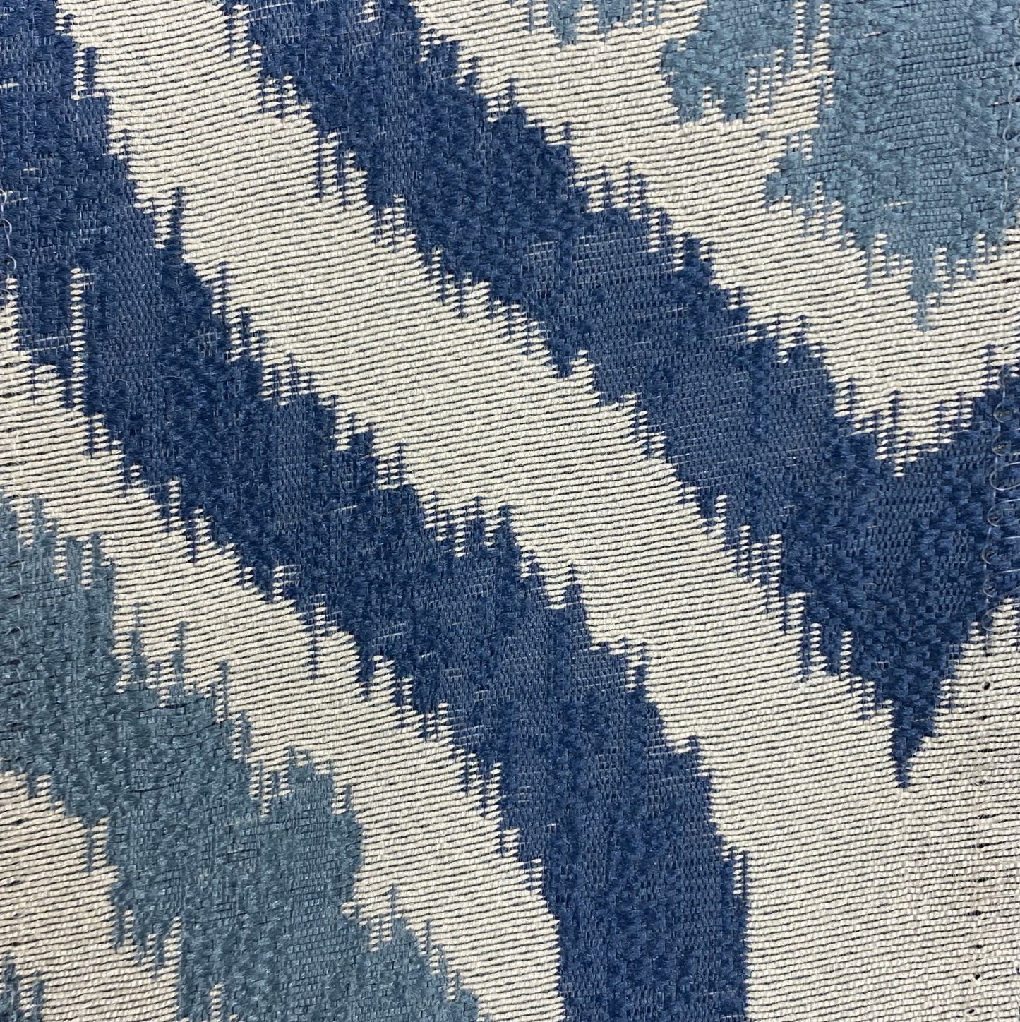 Fabric - Oxnard - 100% Polyester - Repeats V: 10-6/8" H: 7" - Width: 54"