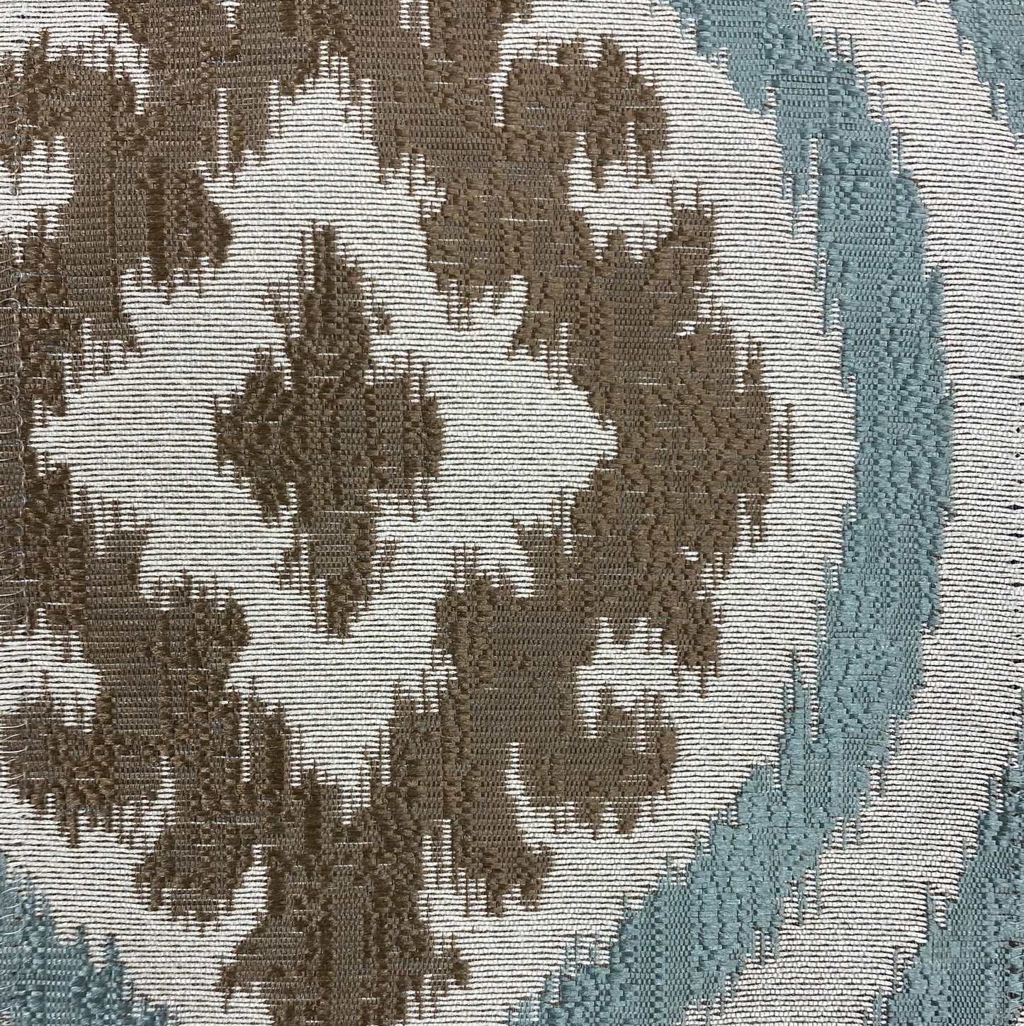 Fabric - Oxnard - 100% Polyester - Repeats V: 10-6/8" H: 7" - Width: 54"