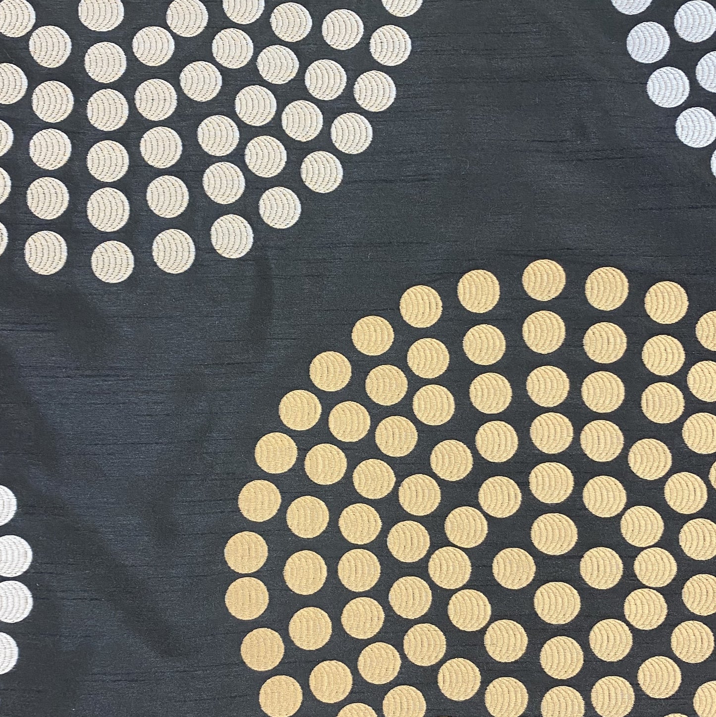 Fabric - Bedford - 100% Poly - Repeats V: 27-1/2" H:22" - Width: 59"