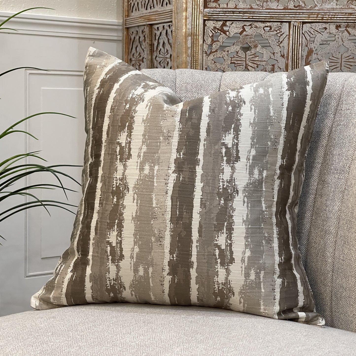 Decorative Pillow - Cover only - Murray - Stone - 20" x 20" - 58% Poly / 42% Viscos