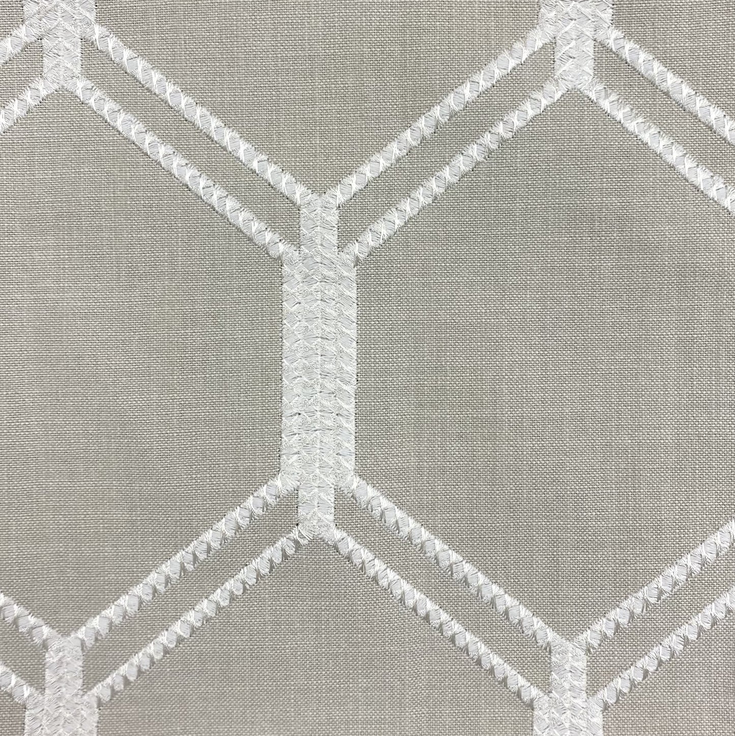 Fabric - Long Beach - 27% Polyester - 73% Cotton - Repeats V: 9-1/4" H: 5-3/8" Usable Width: 54" Width" 56"
