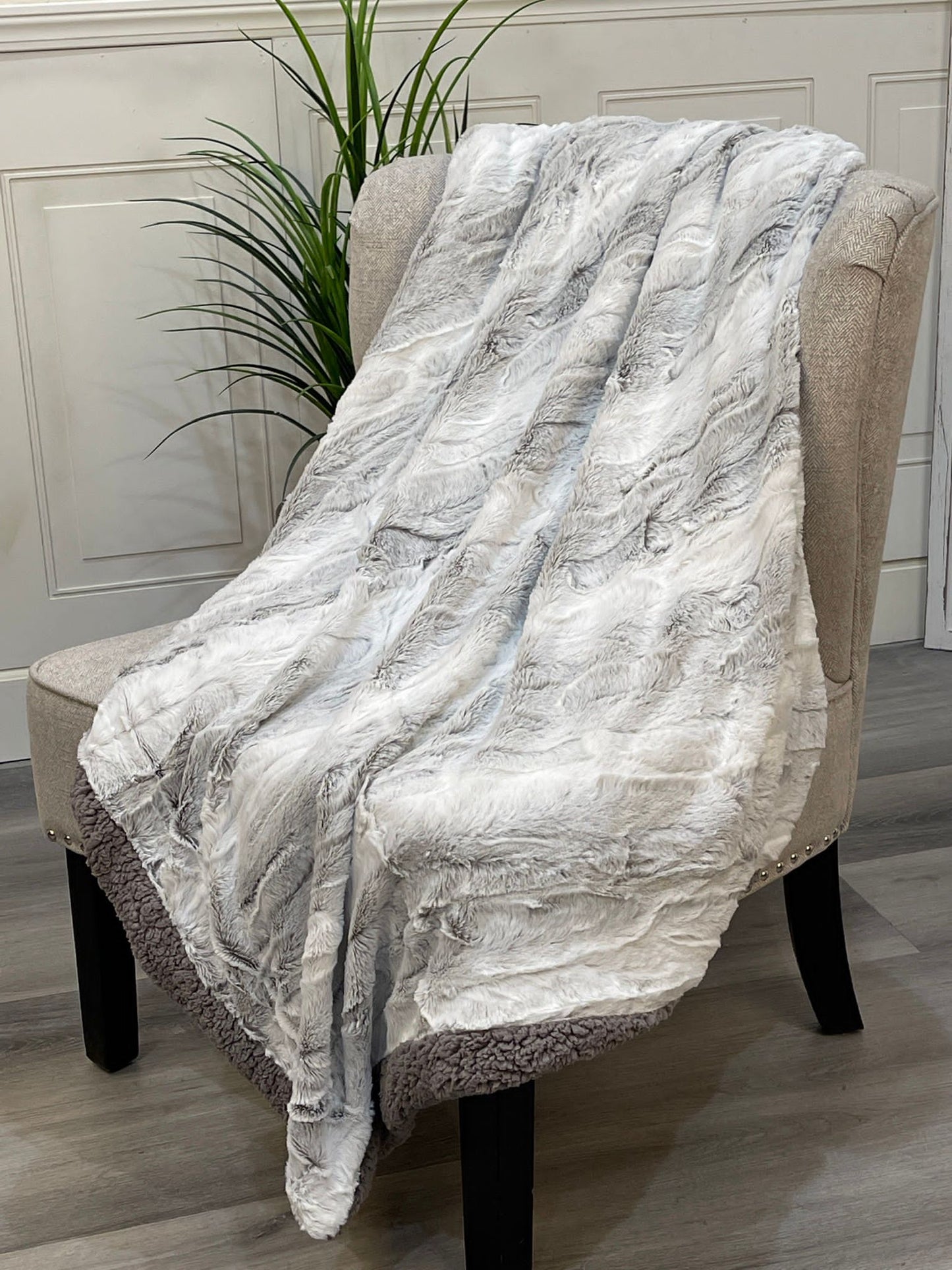 Highgrove - Throw Blanket - Polyester - Front: Faux fur  Back: Serpa - Savona Grey 50"x60"